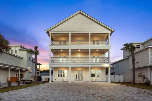 Crystal Beach Home with Pool, Hot Tub & Golf Cart - Image 5