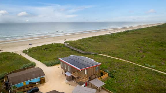 Outlook Beachfront Home with Pool & Golf Cart - Image 2