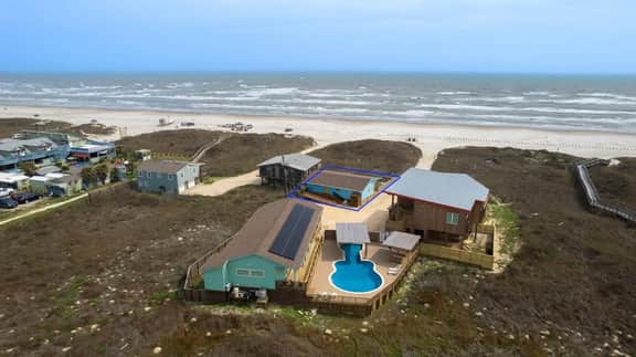 Driftwood Beachfront Home with Pool & Golf Cart - Image 4