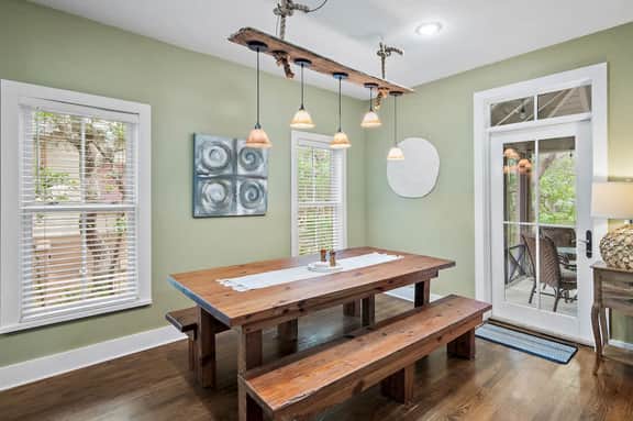 Magnolia Beach Cottage with Pool & Screened Porch - Image 4