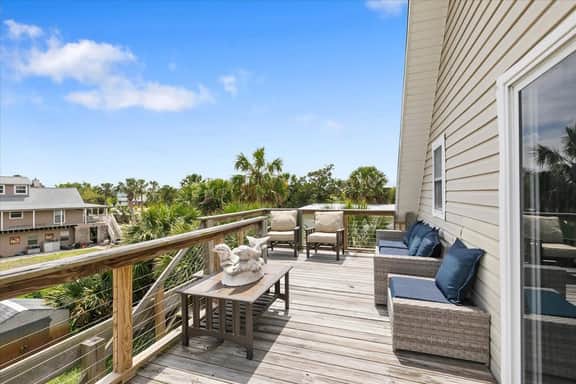 Happy Daze Home, Fire Pit, Gazebo & Vilano Pier - Image 3