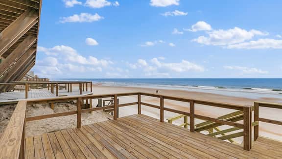 Summer Breeze Home, Deck & Oceanfront Views - Image 2