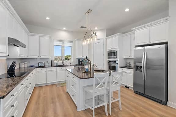 Seawatch Oceanfront Home, Views & Beach Access - Image 3