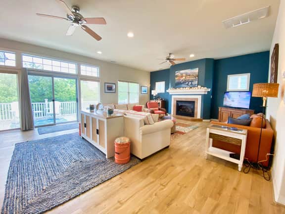 Bay Breeze Home, Close to Beach, Bay Creek Access - Image 2