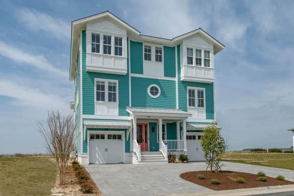 Beachfront Estate with Putting Green, Bay Creek - Image 3