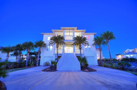 Holiday Isle Home with Pool, Views & Tiki Cruise - Image 1
