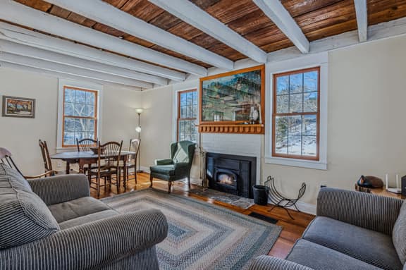 Riverside Cottage on the Ottauquechee River - Image 1