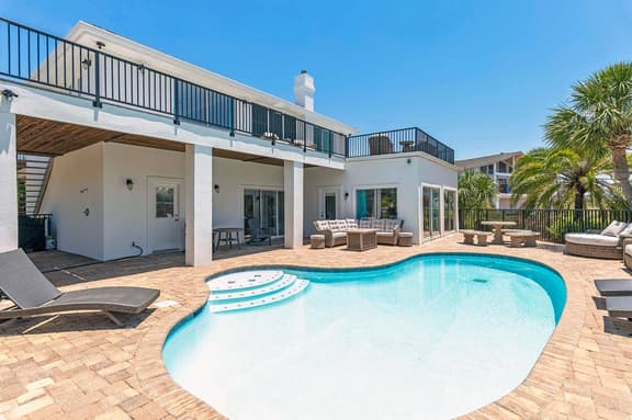 Destin Home with Pool, Deeded Beach & Tiki Cruise - Image 1