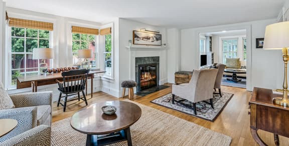 Saskadena Lodge with Game Room, near Ski Hill - Image 1
