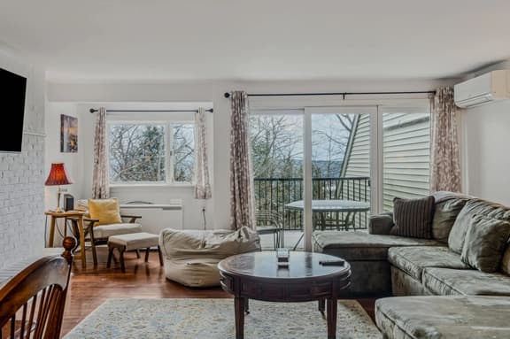 Club Access Condo near Ski Hill, Kingswood - Image 1