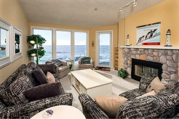 Suite Dreams Condo, Dual King Suites & Pool - Image 1