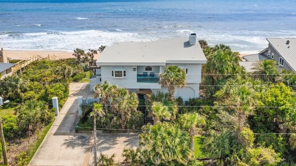 Carpe Beachiem Home, Ocean Views & Dual Decks - Image 1
