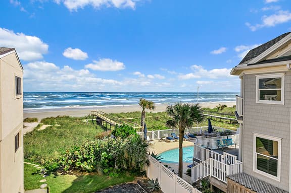 Beachfront Condo with Ocean Views & Pool Access - Image 1