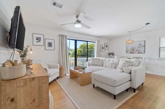 Sea Esta 30A Condo, Steps from Seagrove Beach - Image 1