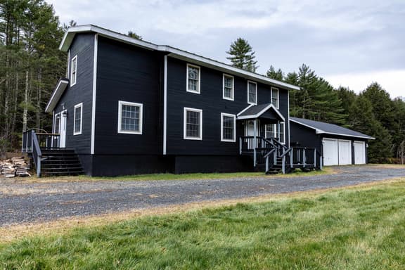 Black Creek Lodge, Hot Tub, Game Room & Fire Pit - Image 1