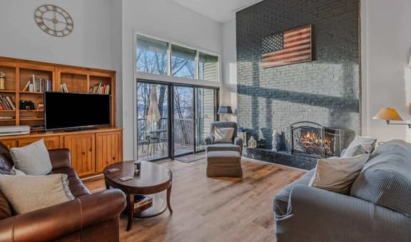 Ski-In/Ski-Out Condo with Private Deck, Kingswood - Image 1