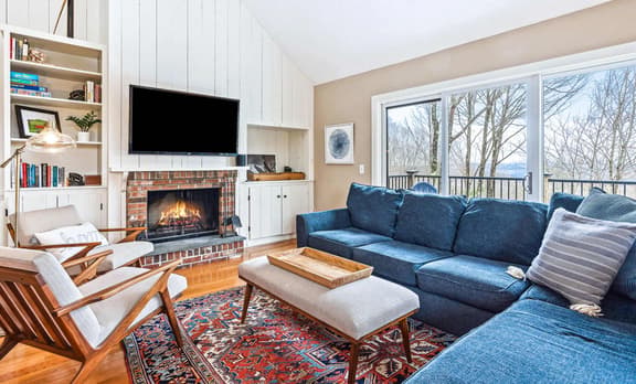 Club access, pool & golf, updated w/ fireplace - Image 1