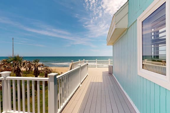 Meant to Be, Beach Home with Views & Fire Pit - Image 1