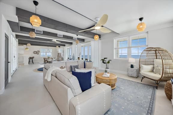 Beachfront Home, Pool Table, BBQ & Beach Access - Image 1