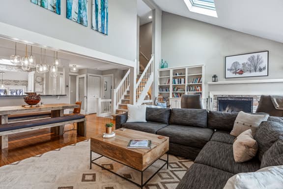 Condo with BBQ & Golf Views, Greensway - Image 1
