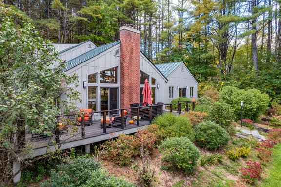Private Quechee House near the Club & Golf - Image 1