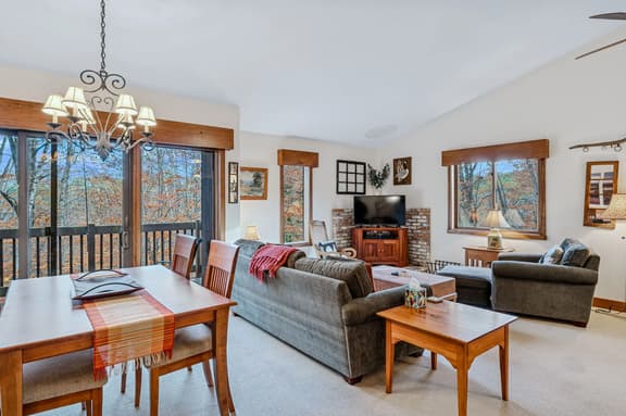 Condo near Quechee Village & Trails, Mill Run - Image 1