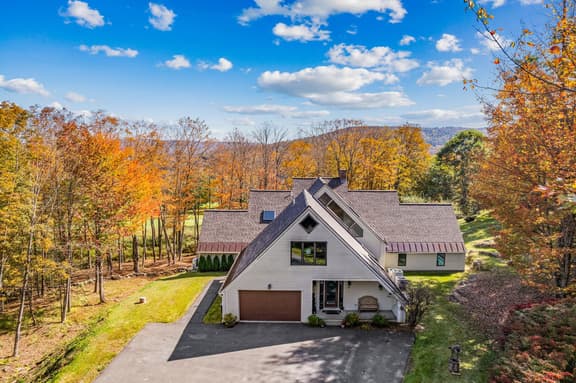 The Oasis, 5BR with Pool Table & Golf Course Views - Image 1