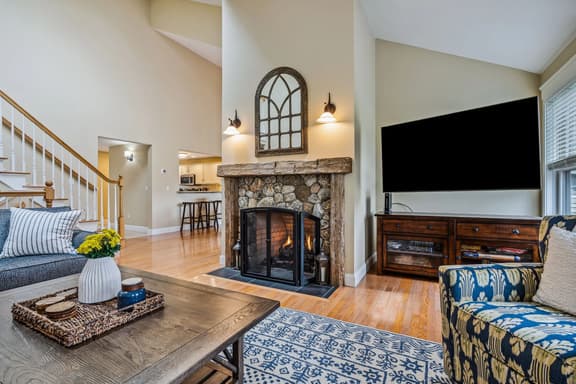 Condo with Fireplace & Golf Views, Fox Hollow - Image 1