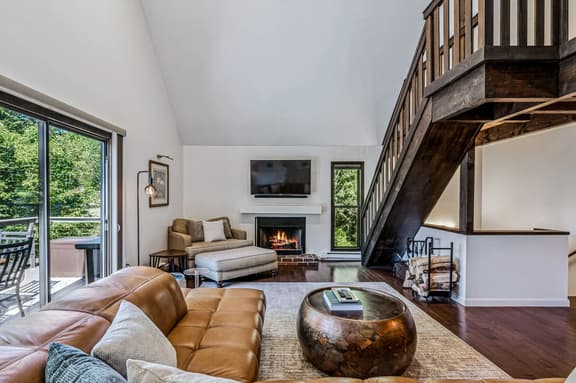 Luxe Condo with Cathedral Ceilings & Pond, Snow Village - Image 1