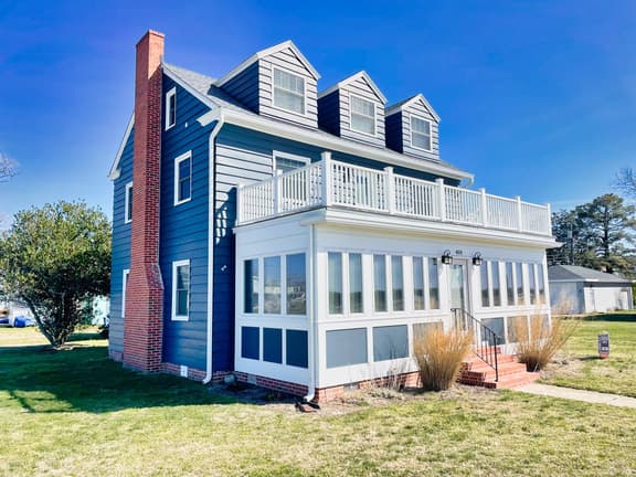 Blue Bay Home, Beachfront with Sunset Views - Image 1