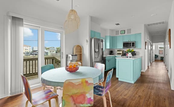 Seahorse Beachfront Home with Pool & Golf Cart - Image 1