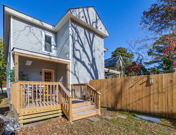 Orange Crush Townhome I, Beach & Pet-Friendly - Image 1