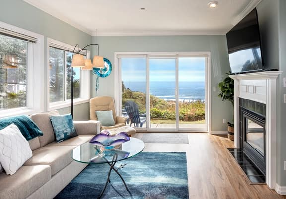 Sunset Serenity, Whale Watching Balcony & Pool - Image 1