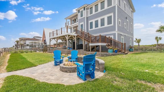 Geordie Shore Home, Hot Tub, Fire Pit & Views - Image 1