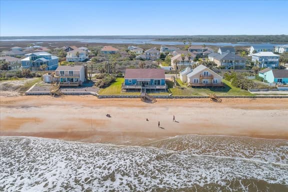 Tropical Sands with Oceanfront Deck & Beach Access - Image 1